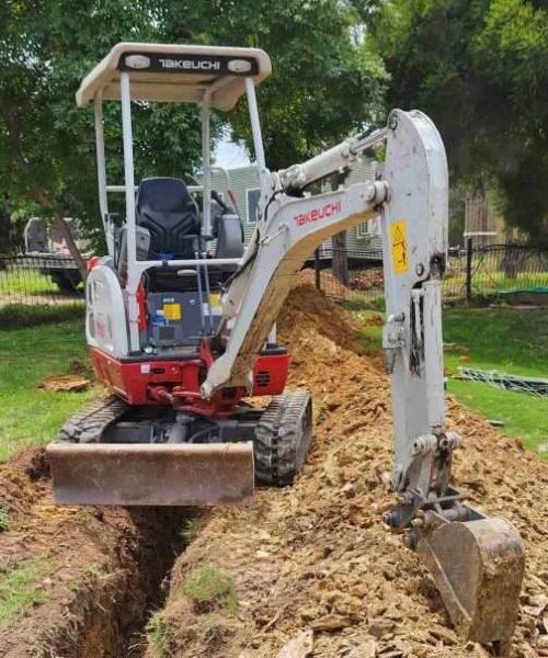 Fox-Holes-Excavation-Image-6.1-600x605